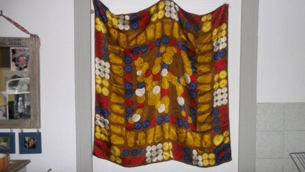 Carré "boite à couture" Nina Ricci